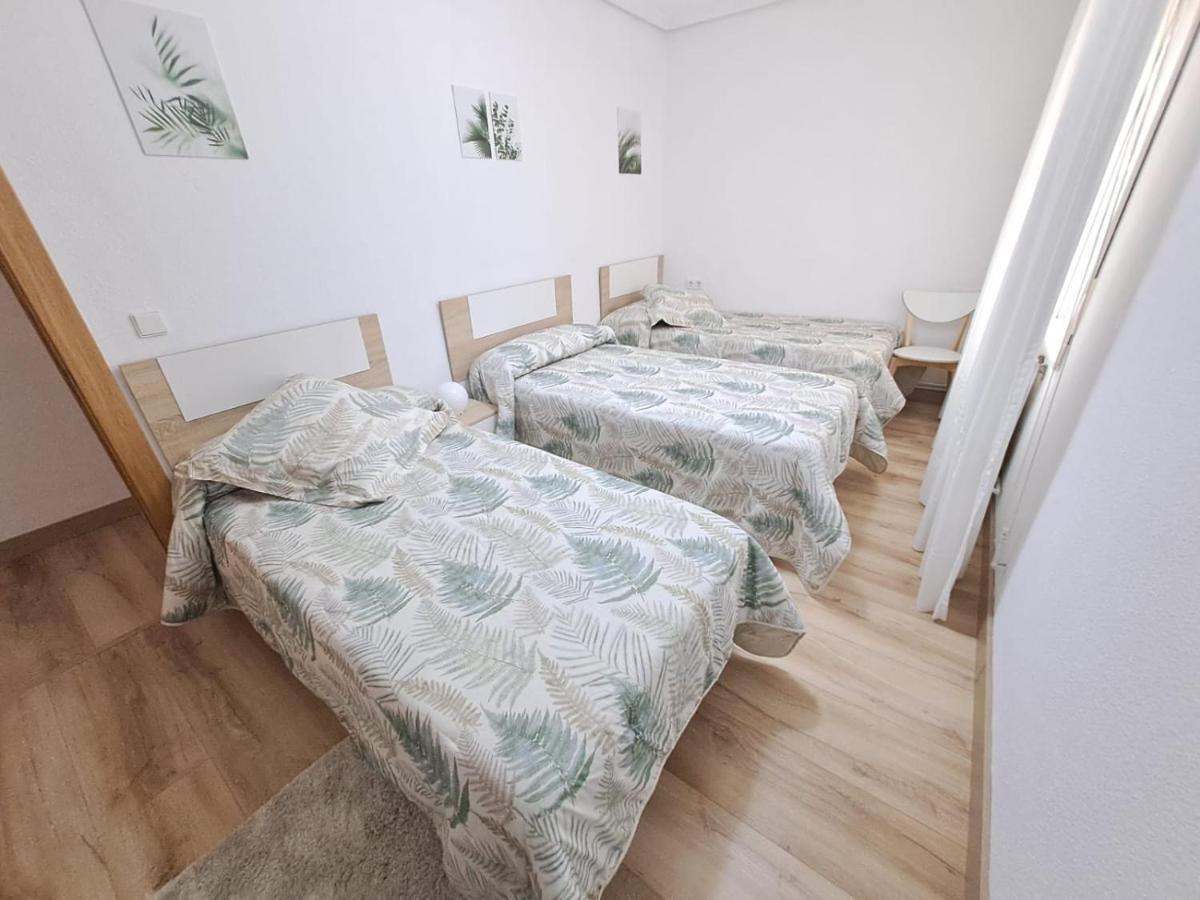 Apartamento De 120M2 Al Lado De Cabarceno Saron Exterior foto